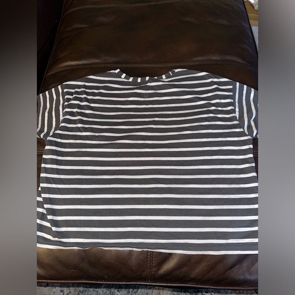 Lululemon top